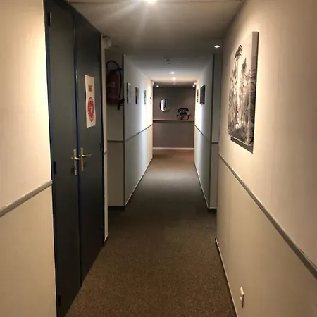 Отель Le Relais 2*