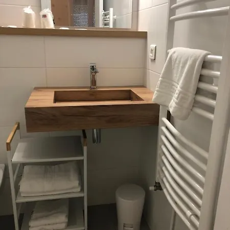 Отель Le Relais 2*