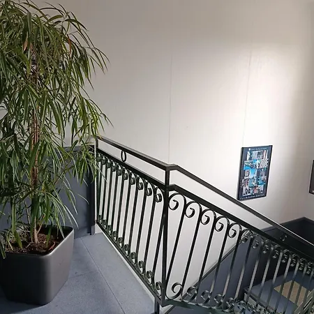 Le Relais 2* Флёранс