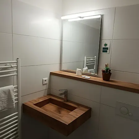 Le Relais Hotel